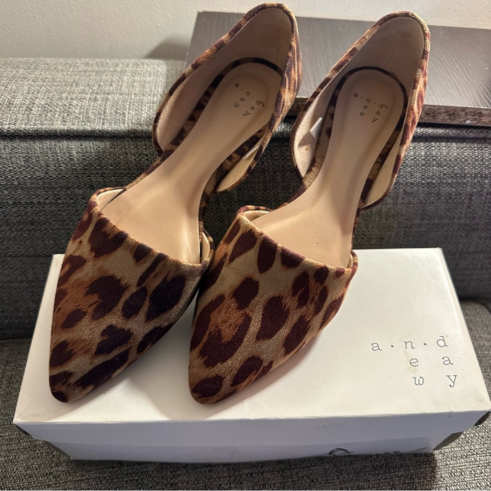 A New Day size 8 New in Box Cheetah print